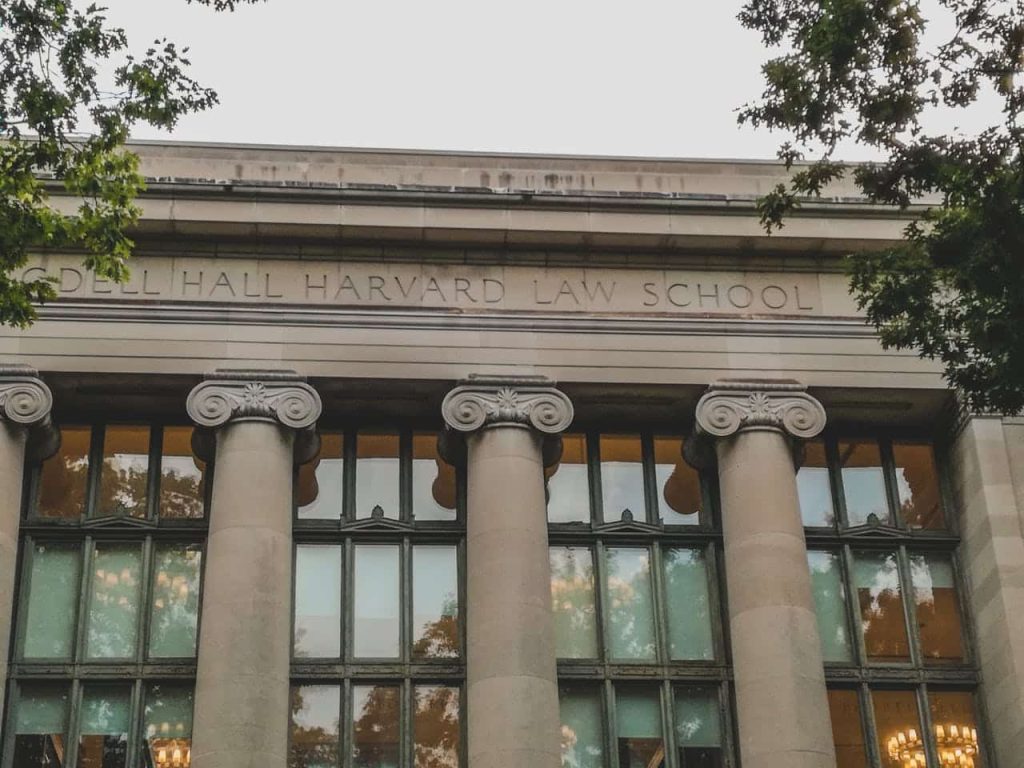 Harvard Law School building with columns – how to get into ivy league colleges. how to get into ivy league colleges