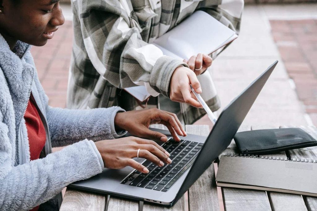 how to make a college resume for high school students